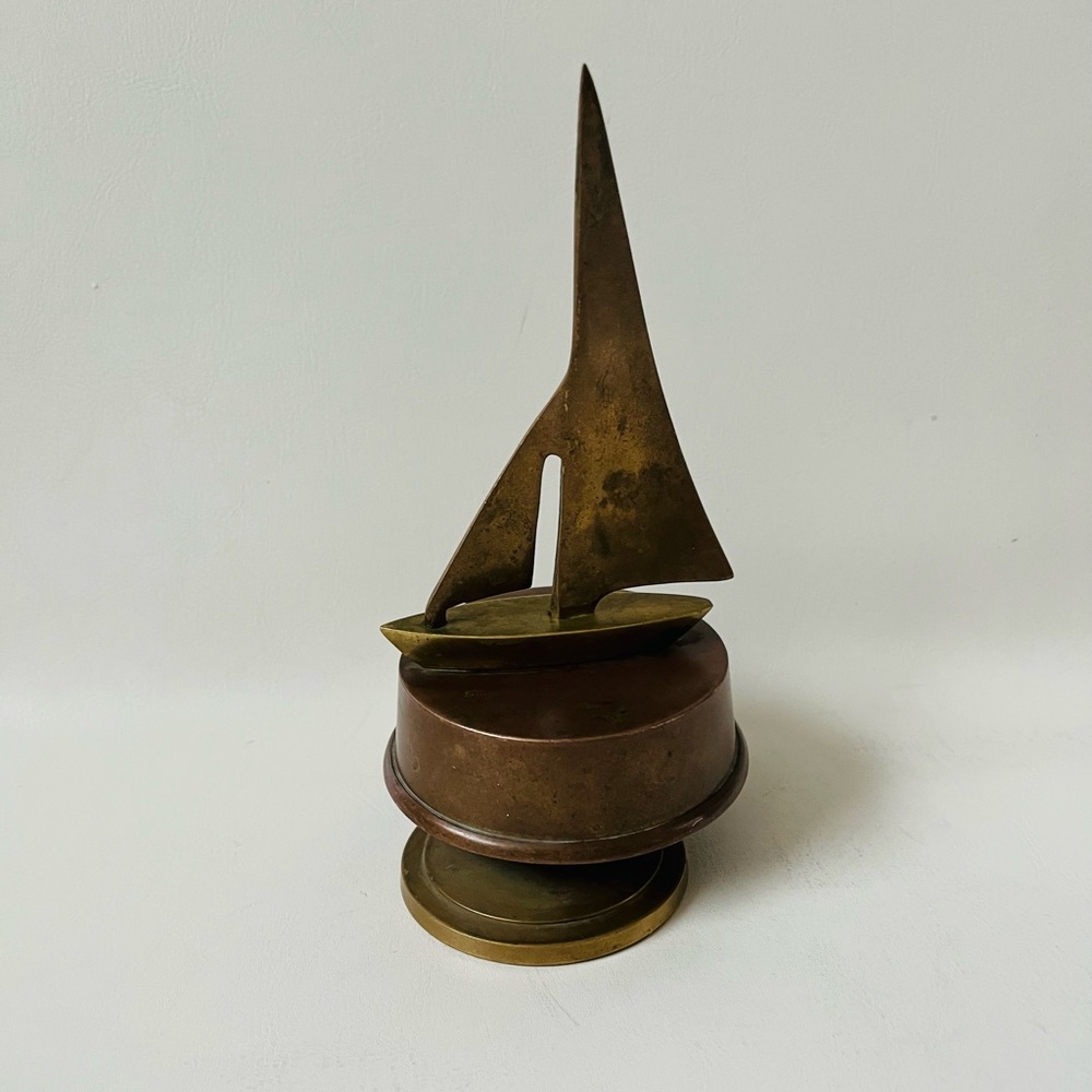 Vintage Brass Sailboat Sculpture - Picture 9 of 12